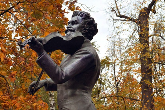 Straus-a-Pavlovsk
